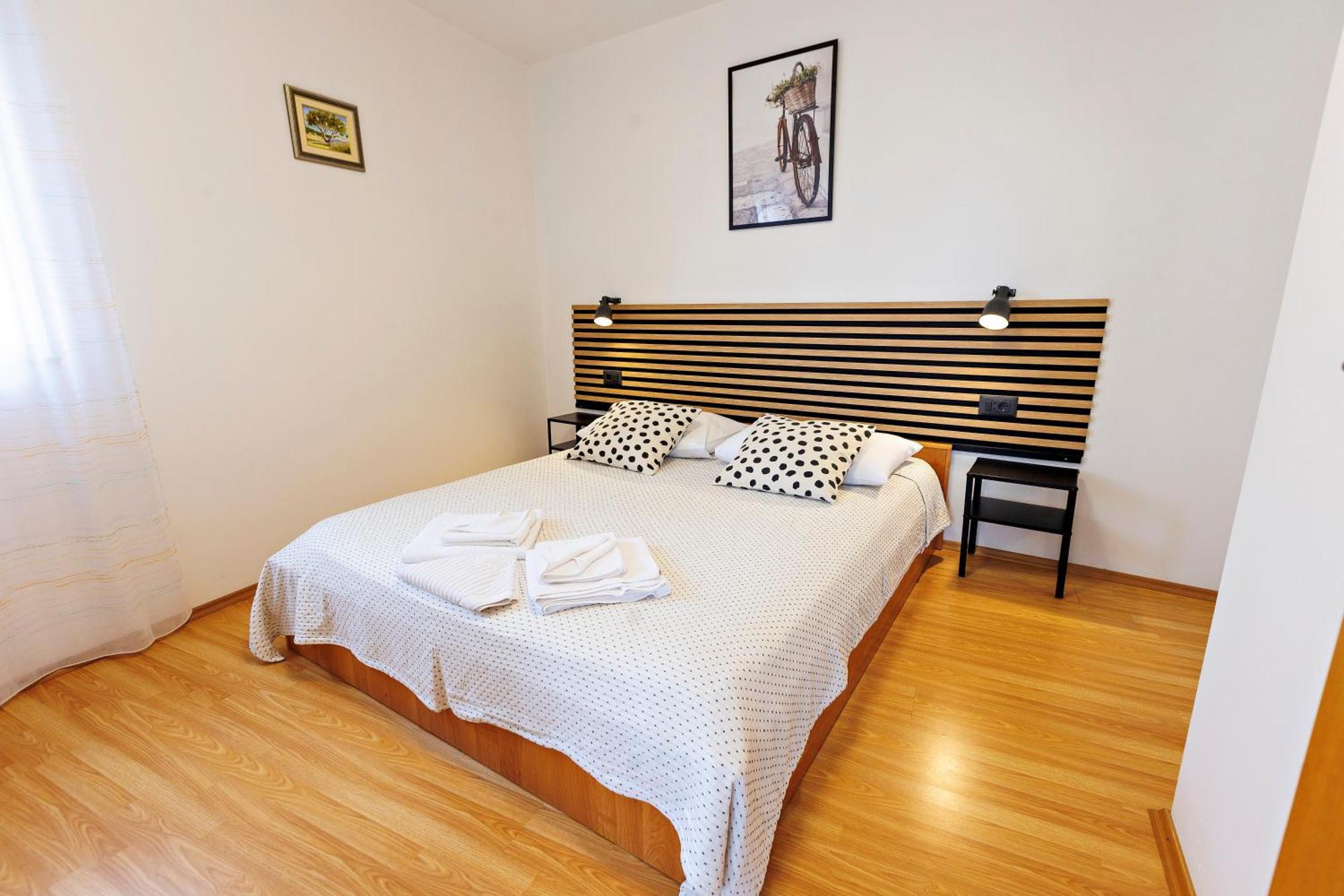 Apartments Baricevic Bol Exterior foto